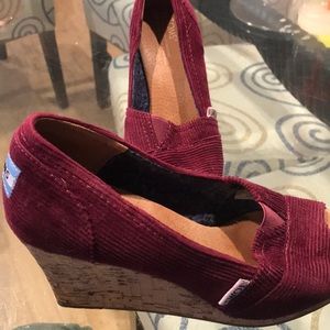 Toms Wedges